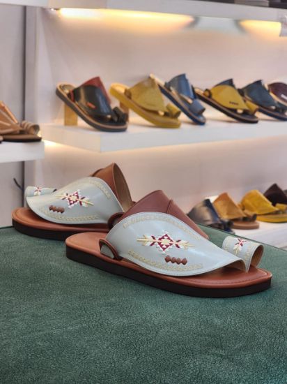 صورة زبيري وطني مطرز مديل م75